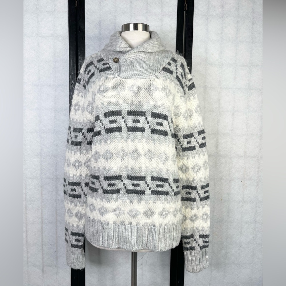 Bonobos Turtleneck Sweater in Gray and Cream M